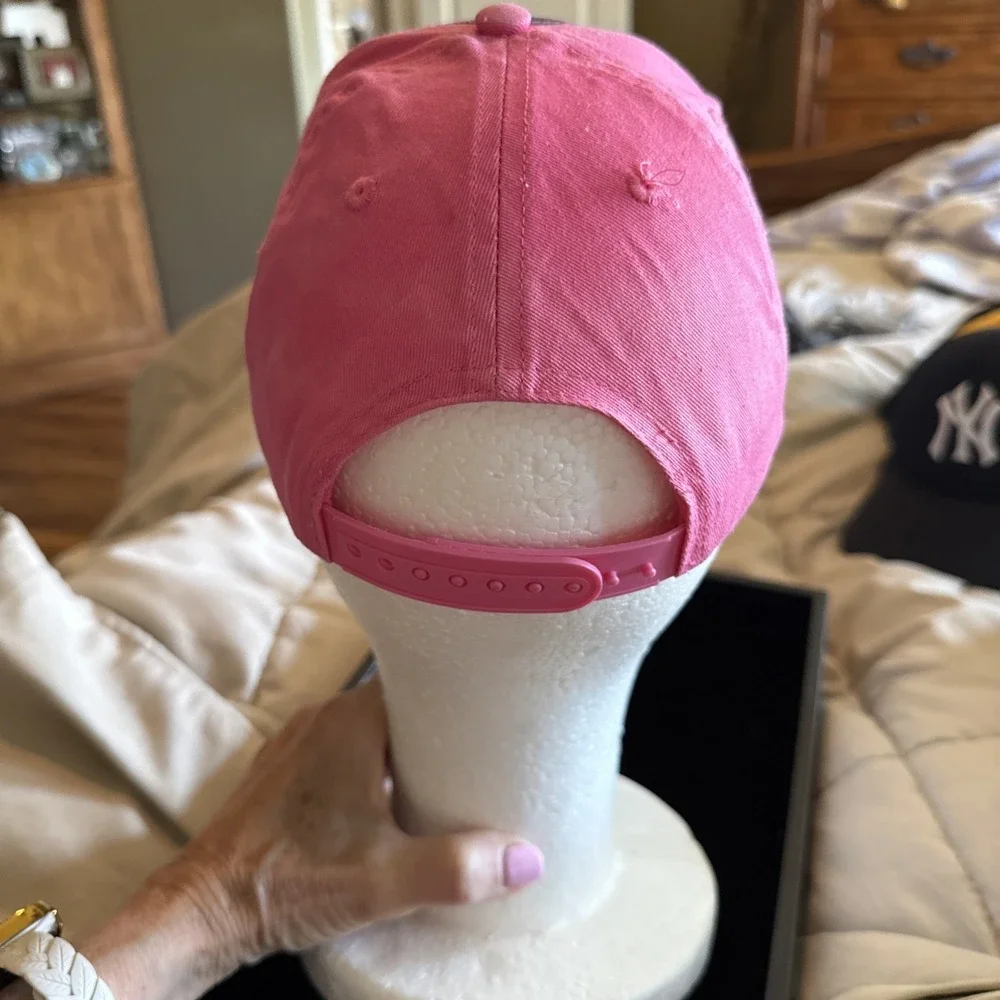 GENUINE Disney Youth/adult Pink Minnie Mouse Baseball Cap Adjustable Back. 3998‎